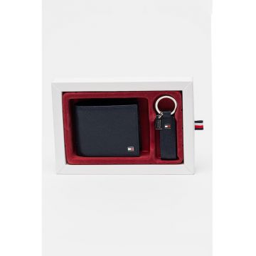 Set de portofel de piele si breloc Flag - Bleumarin