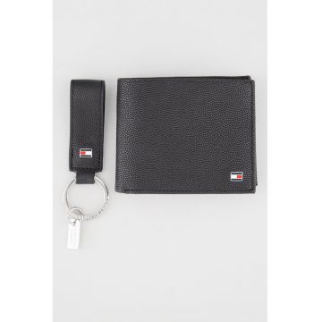 Set de portofel de piele si breloc Flag - Negru